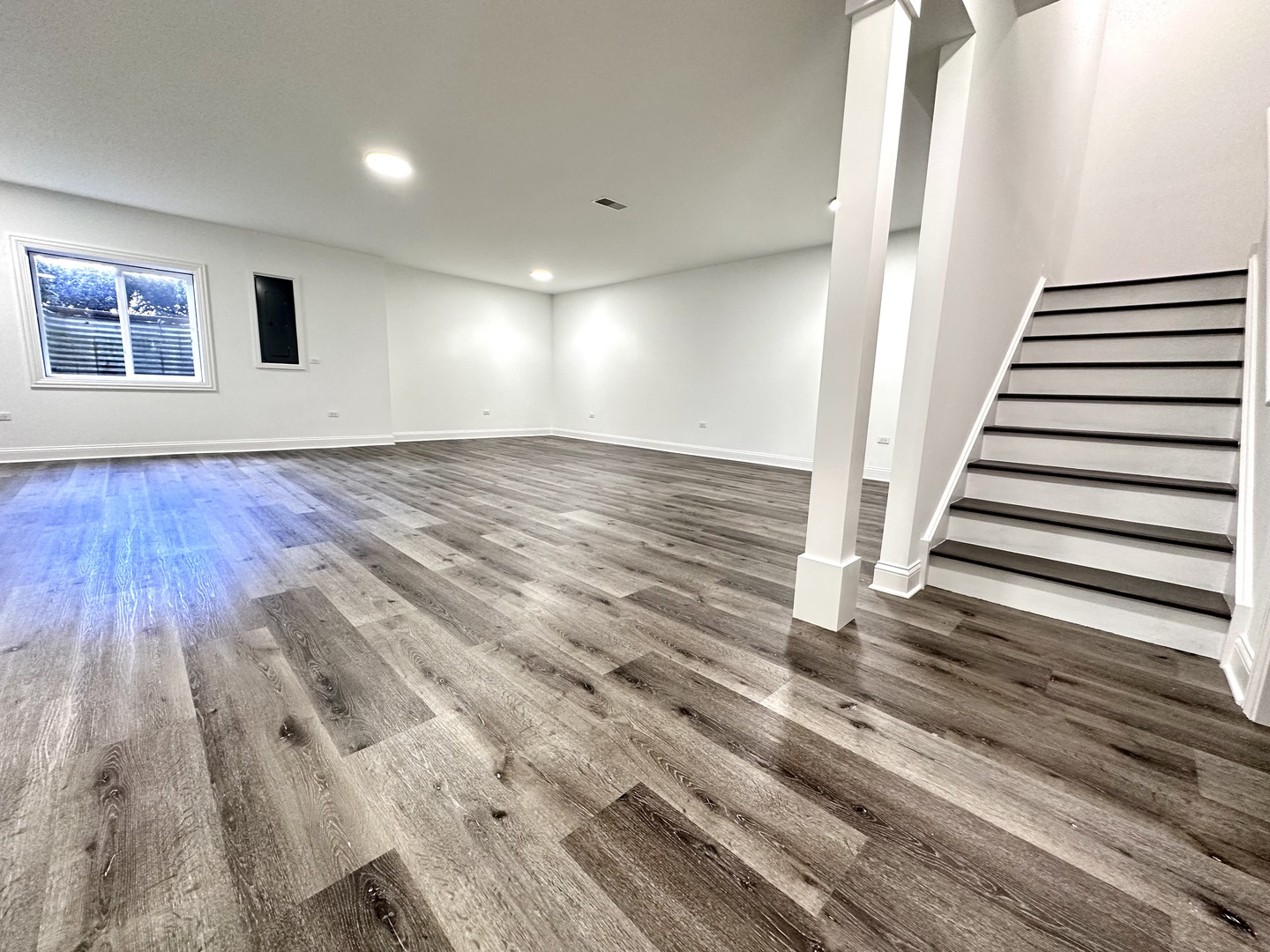 1875 N Crenshaw Circle, Vernon Hills, IL 60061