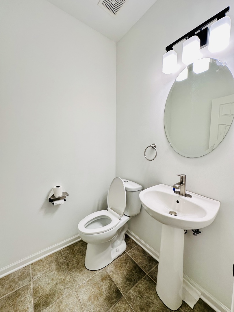 1875 N Crenshaw Circle, Vernon Hills, IL 60061
