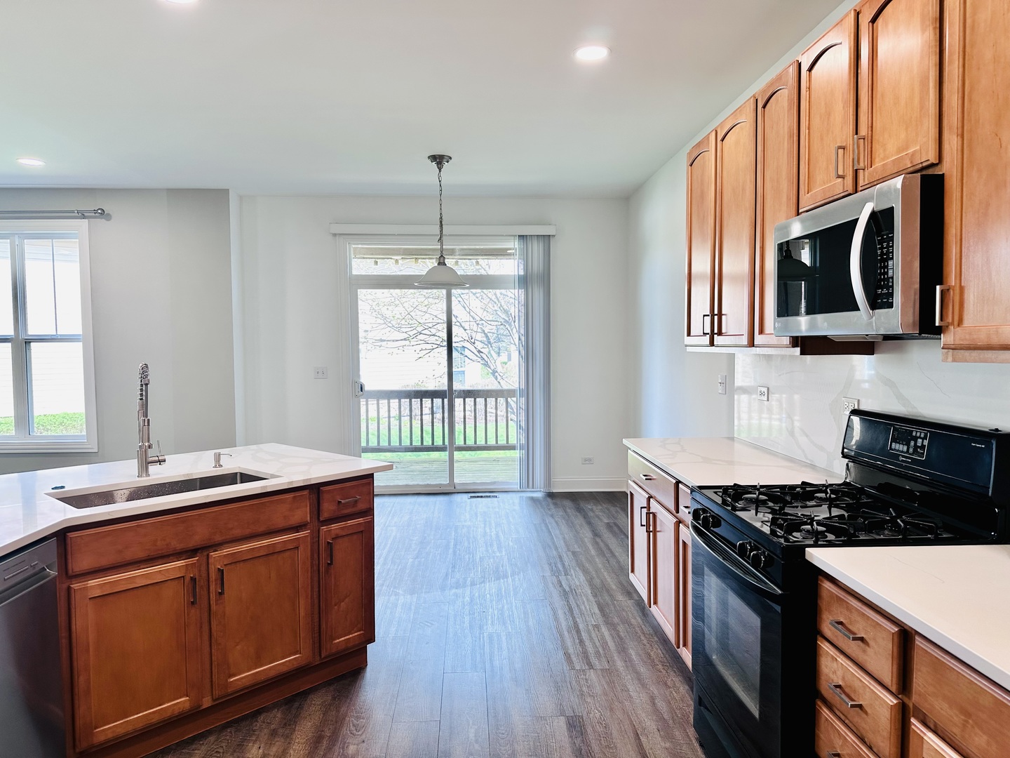 1875 N Crenshaw Circle, Vernon Hills, IL 60061