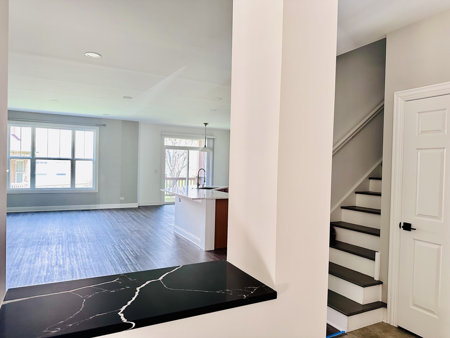 1875 N Crenshaw Circle, Vernon Hills, IL 60061