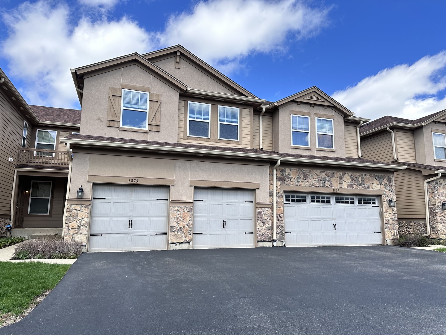 1875 N Crenshaw Circle, Vernon Hills, IL 60061