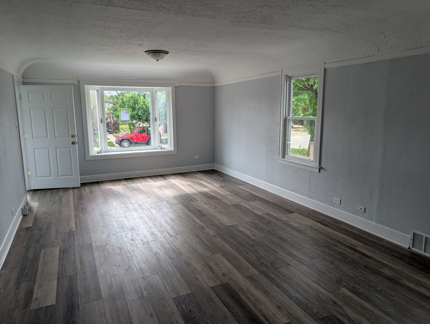 9517 S Merrimac Avenue, Oak Lawn, IL 60453