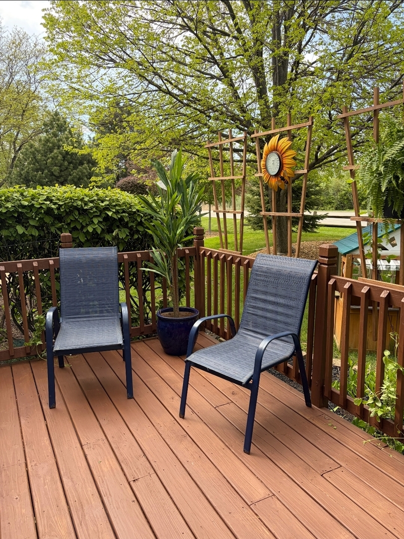16705 S Sunset Ridge Court, Lockport, IL 60441
