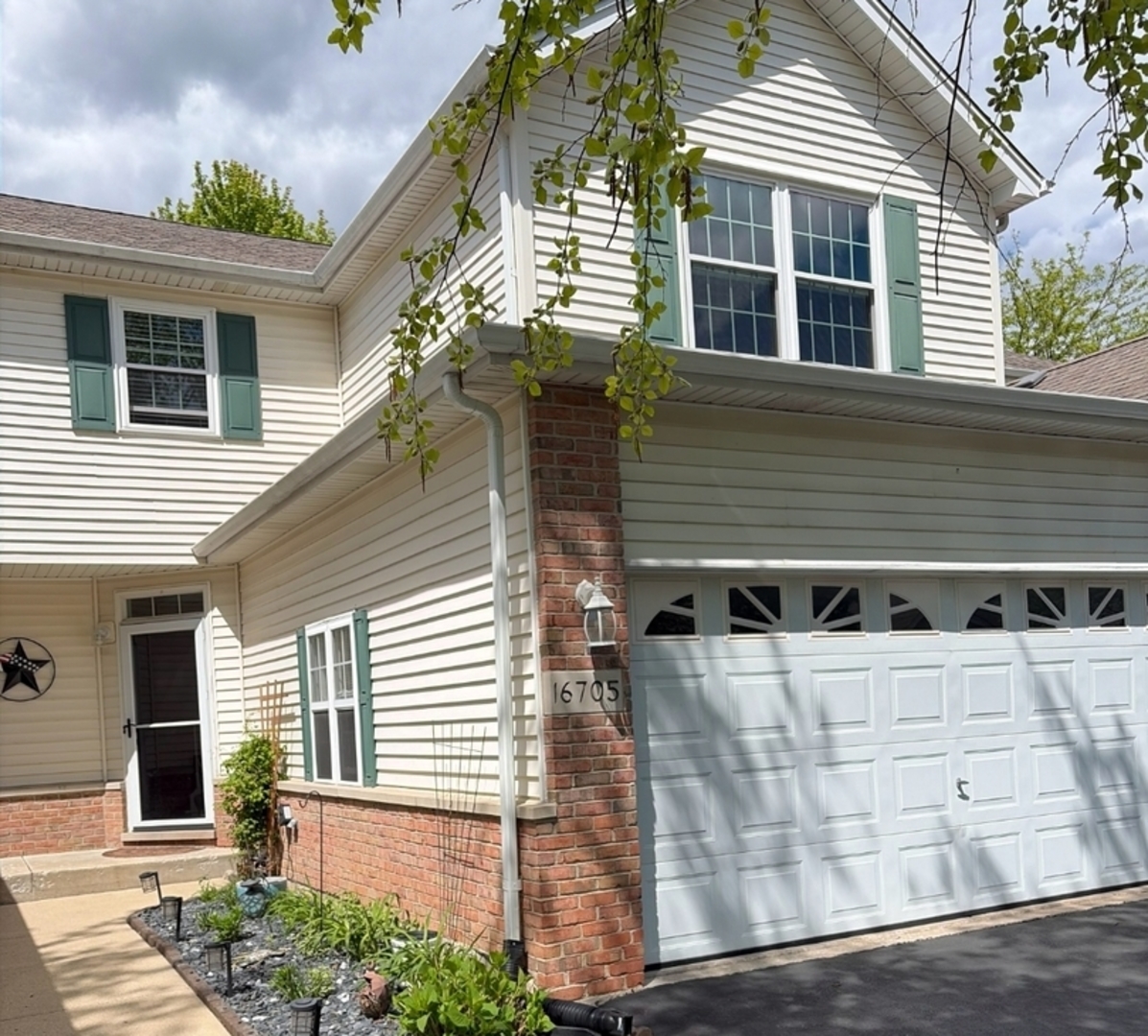 16705 S Sunset Ridge Court, Lockport, IL 60441