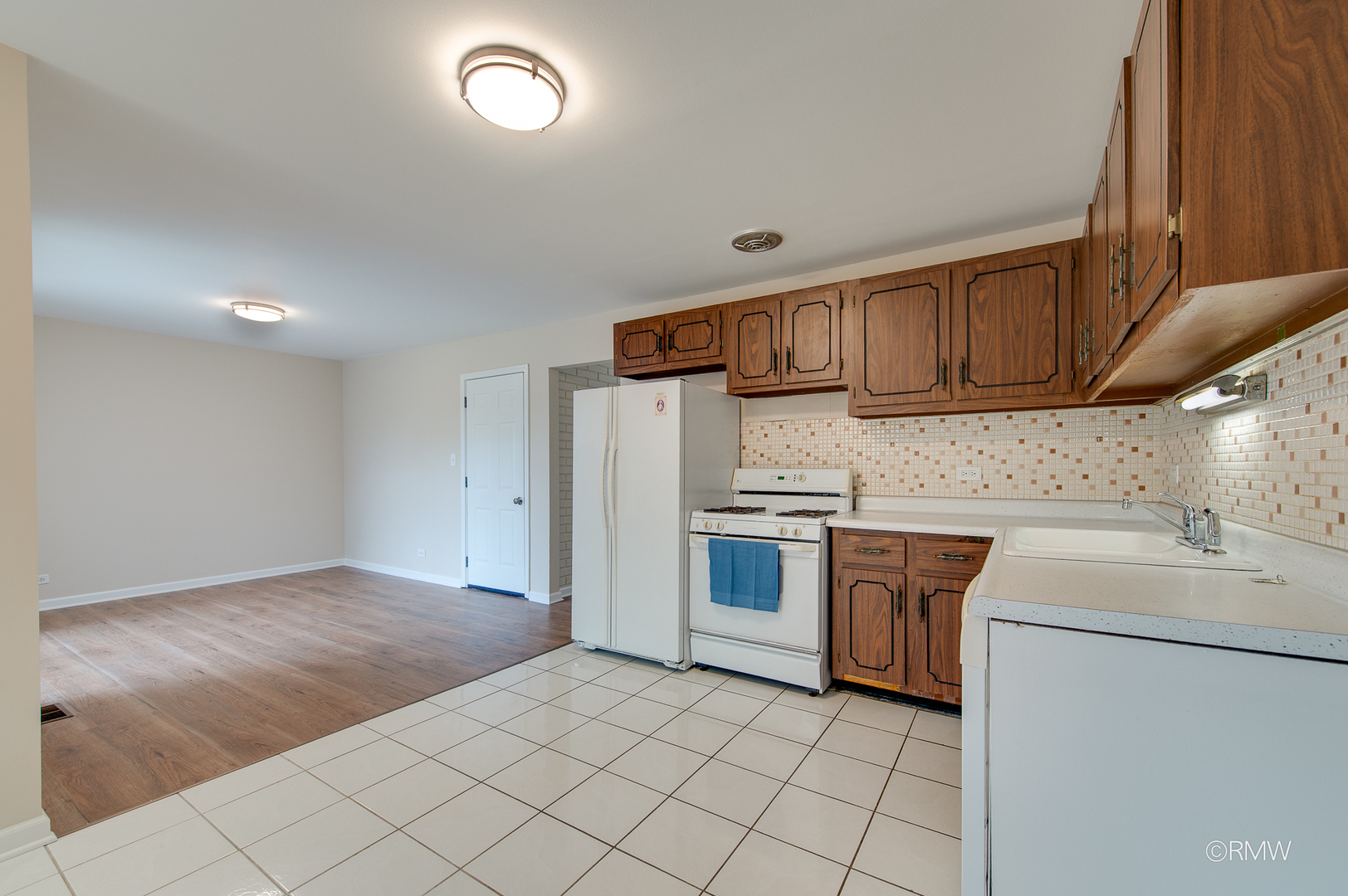 691 Westmere Road, Des Plaines, IL 60016