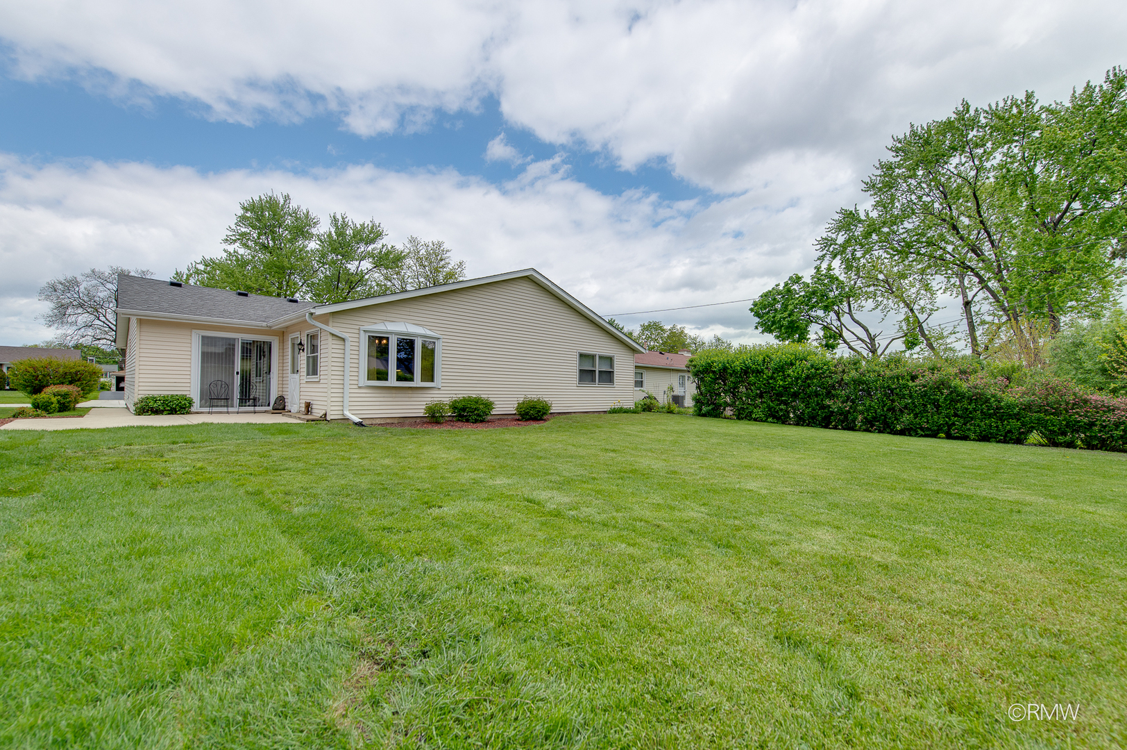 691 Westmere Road, Des Plaines, IL 60016