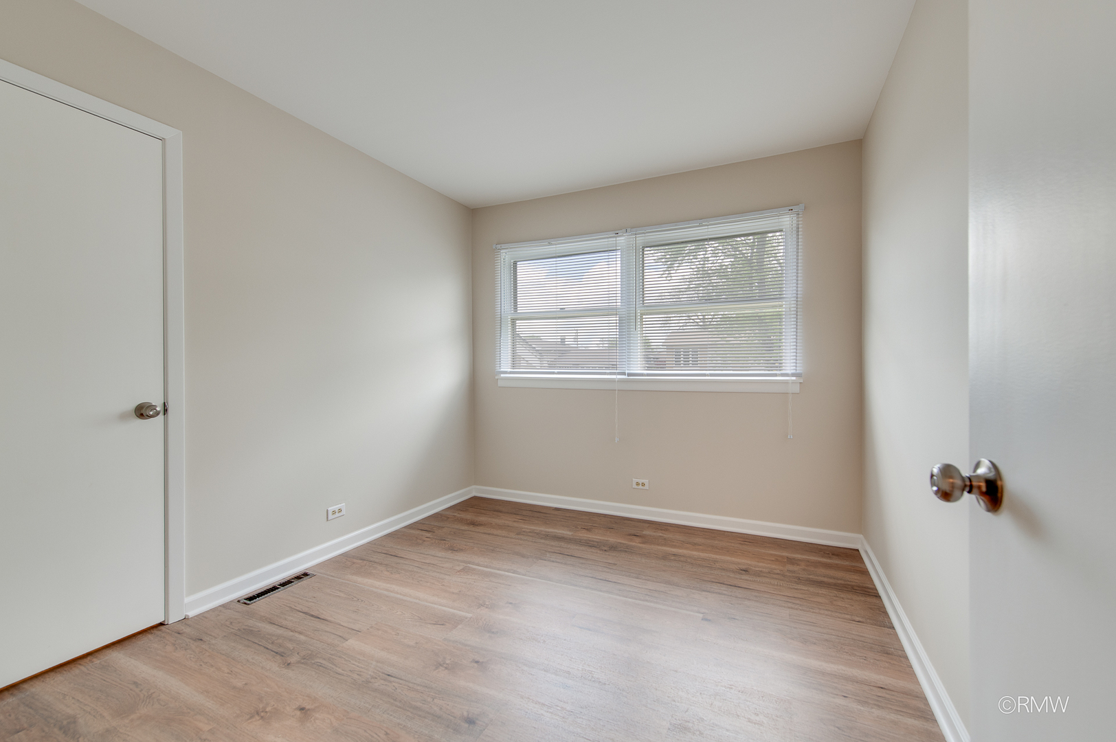 691 Westmere Road, Des Plaines, IL 60016
