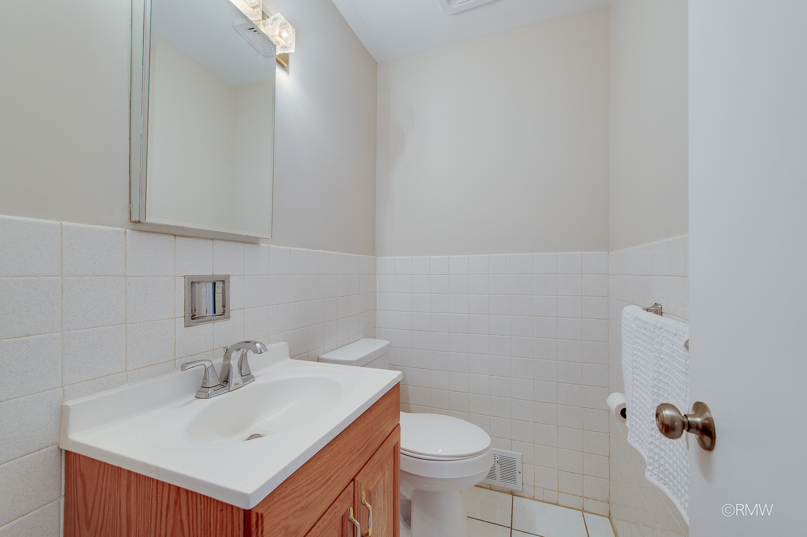 691 Westmere Road, Des Plaines, IL 60016