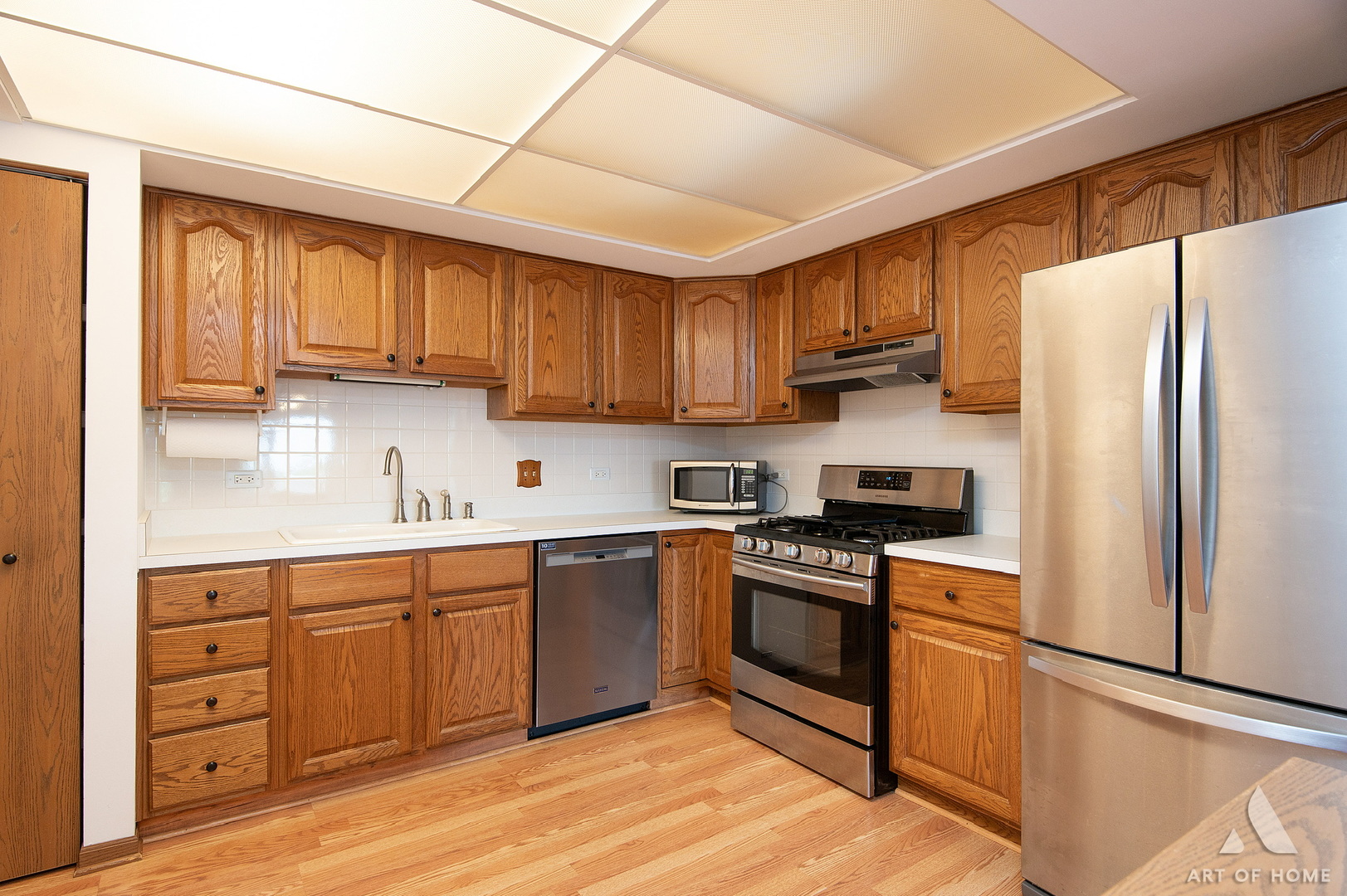 9510 S KOLMAR Avenue #407, Oak Lawn, IL 60453