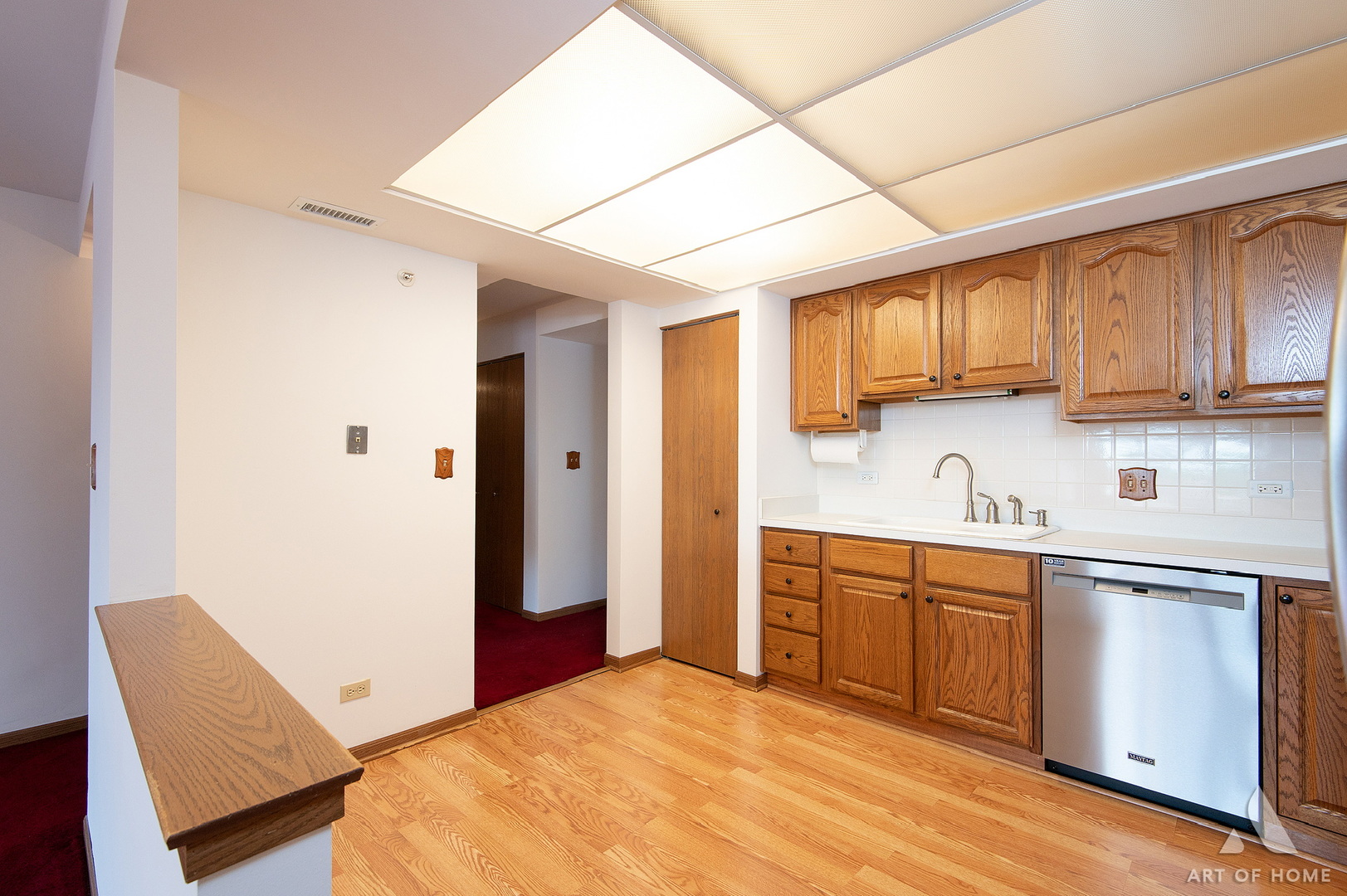 9510 S KOLMAR Avenue #407, Oak Lawn, IL 60453
