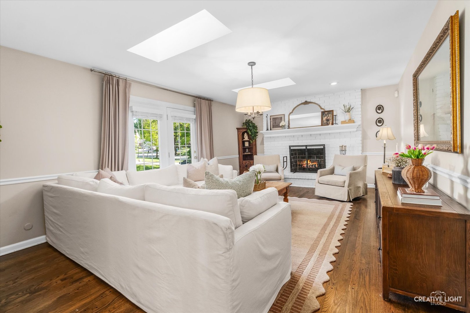 1081 Barneswood Drive, Downers Grove, IL 60515