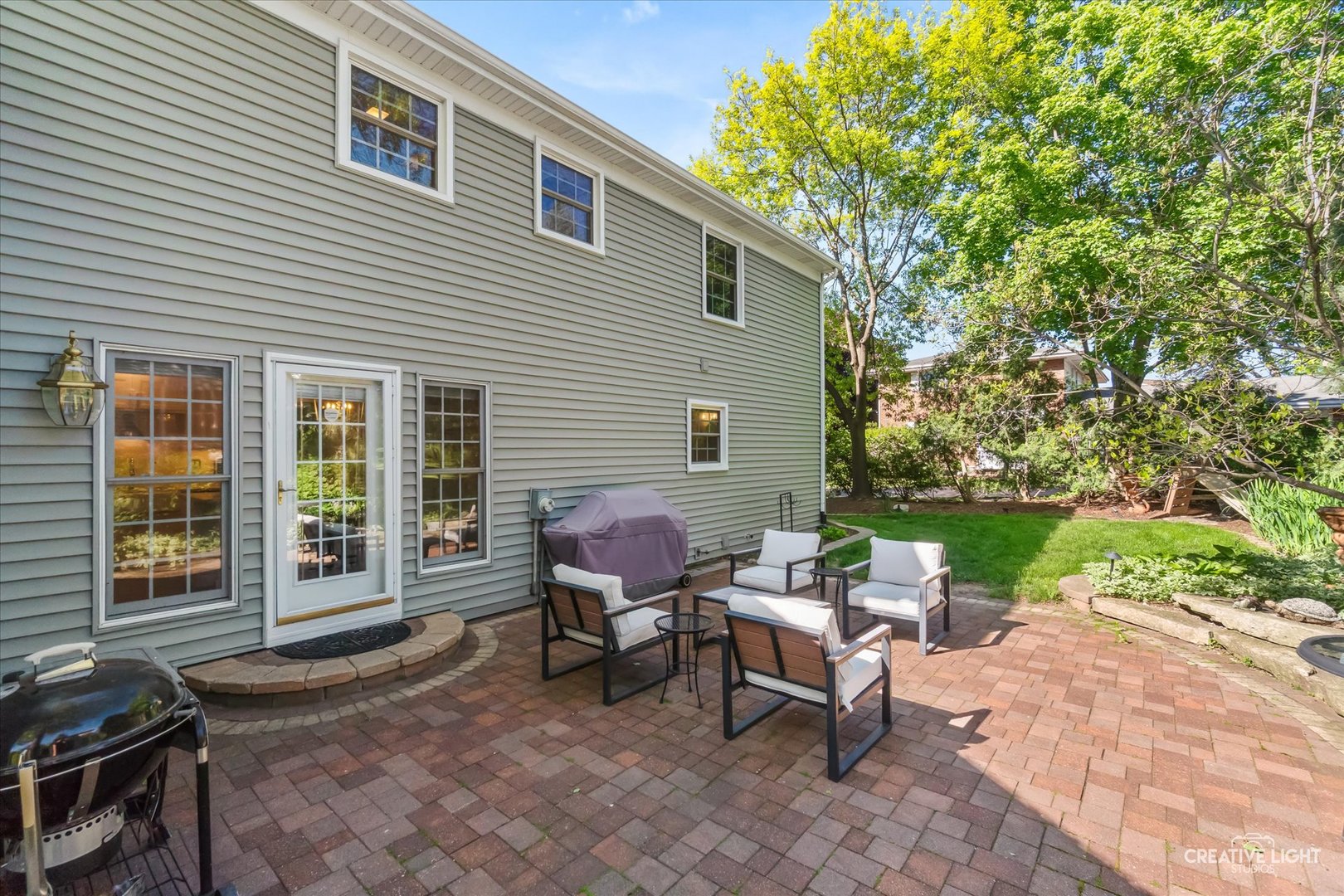 1081 Barneswood Drive, Downers Grove, IL 60515