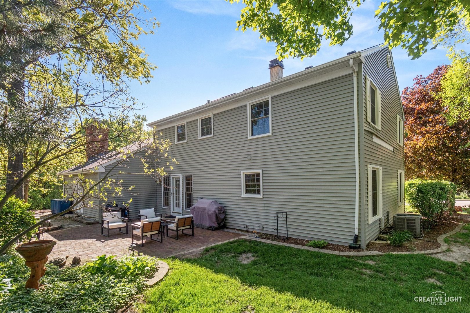 1081 Barneswood Drive, Downers Grove, IL 60515