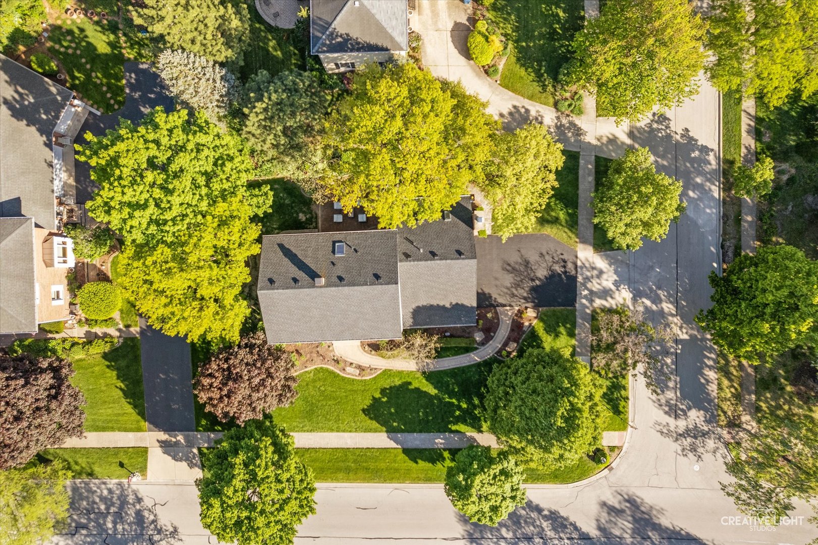 1081 Barneswood Drive, Downers Grove, IL 60515