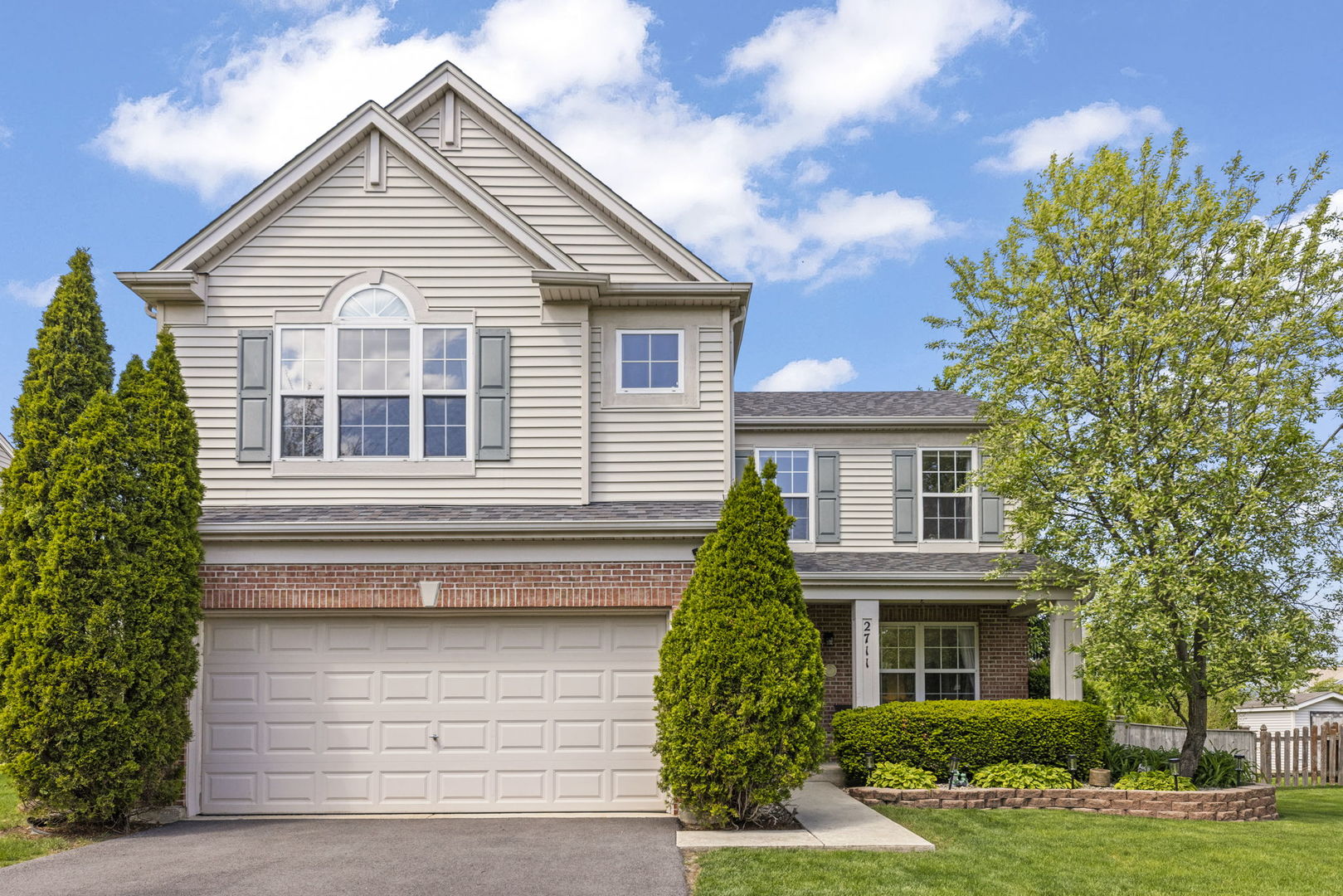 2711 Misty Brook Lane, Joliet, IL 60432