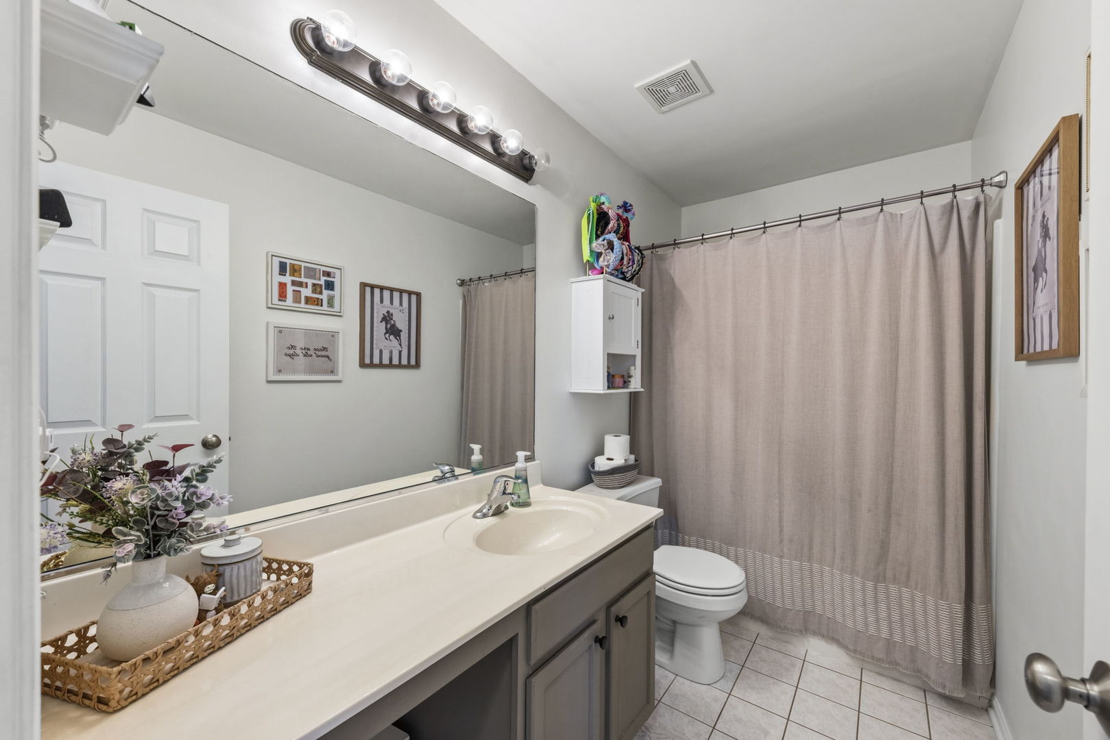 2711 Misty Brook Lane, Joliet, IL 60432