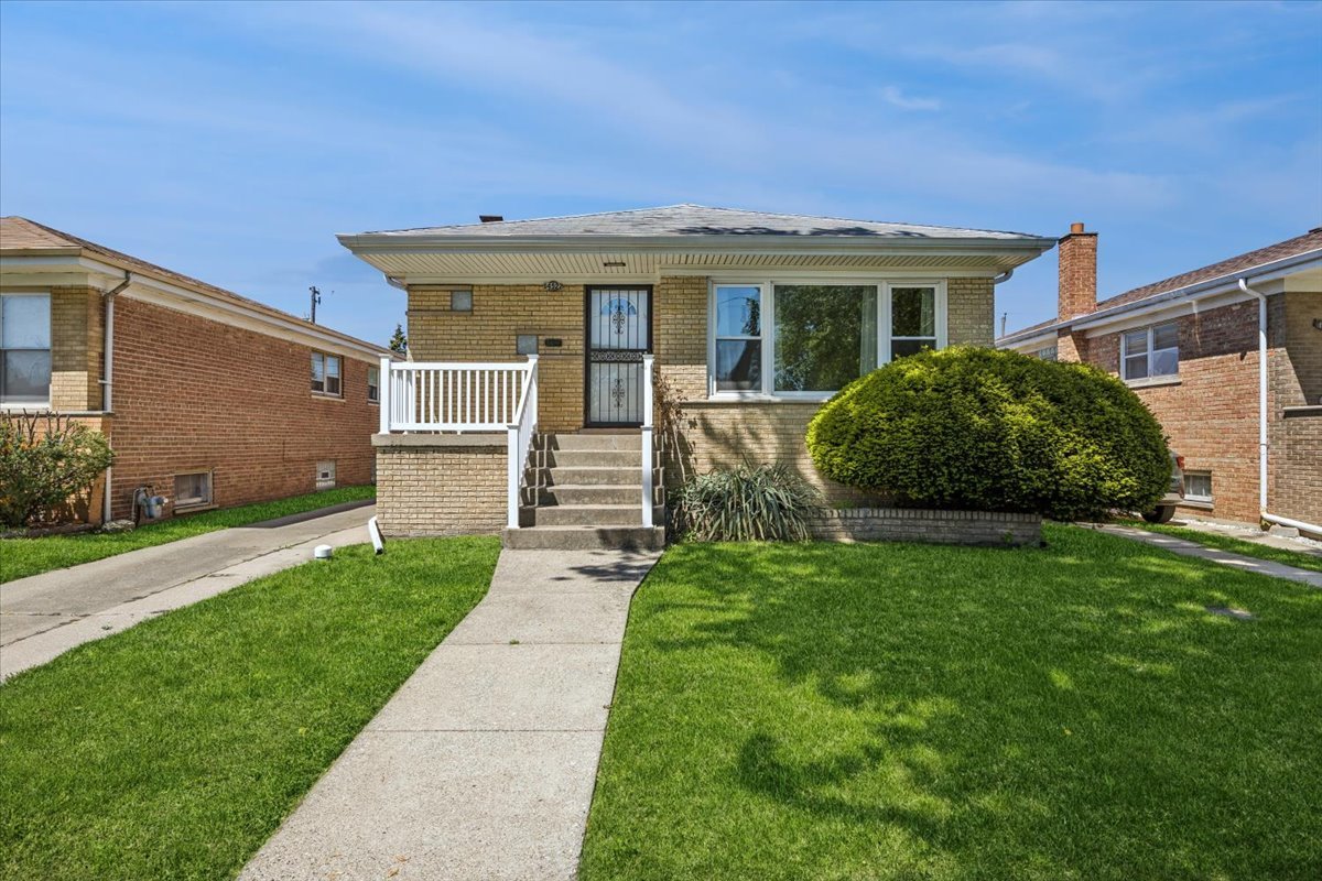 14522 S Calhoun Avenue, Burnham, IL 60633