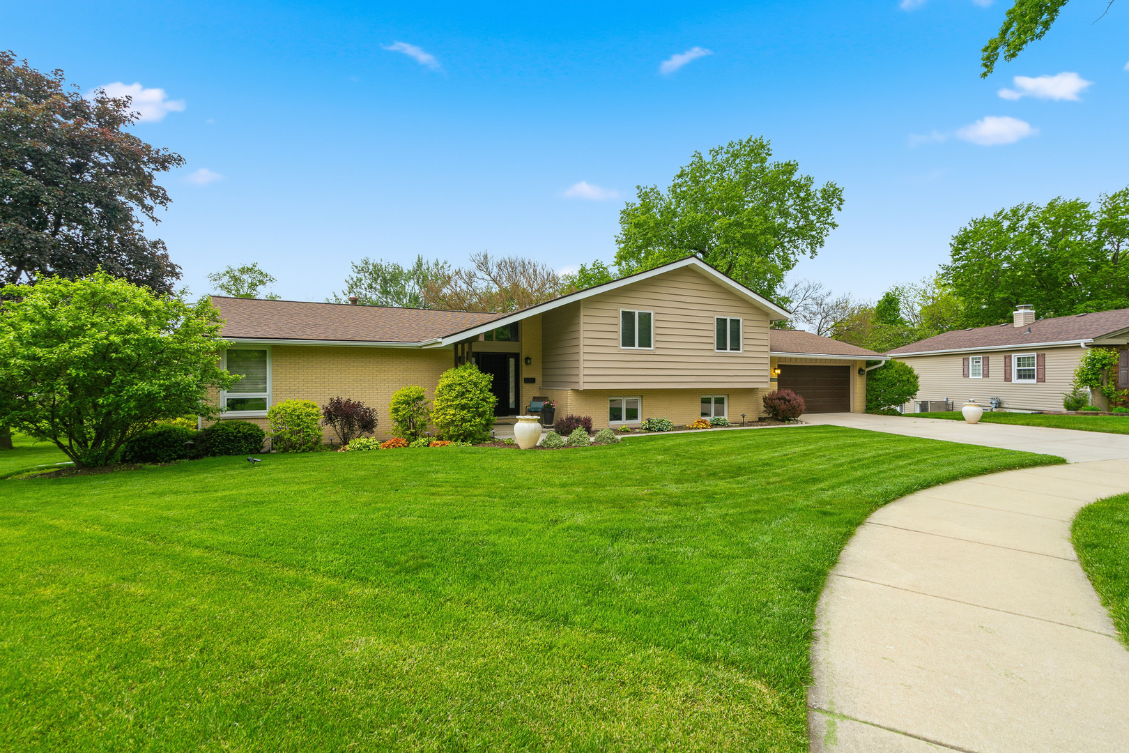 1107 VALLEY Lane, Lockport, IL 60441