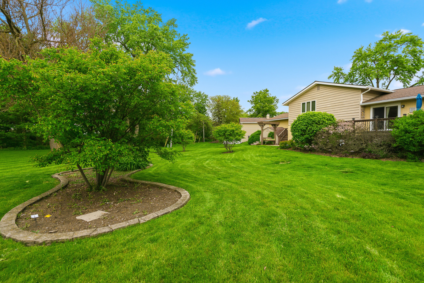 1107 VALLEY Lane, Lockport, IL 60441