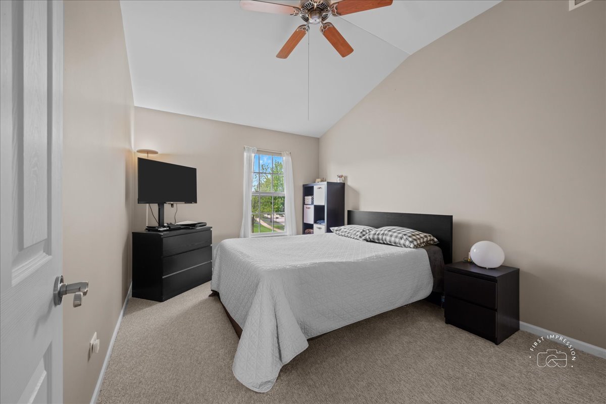 2530 Lorraine Circle, Geneva, IL 60134