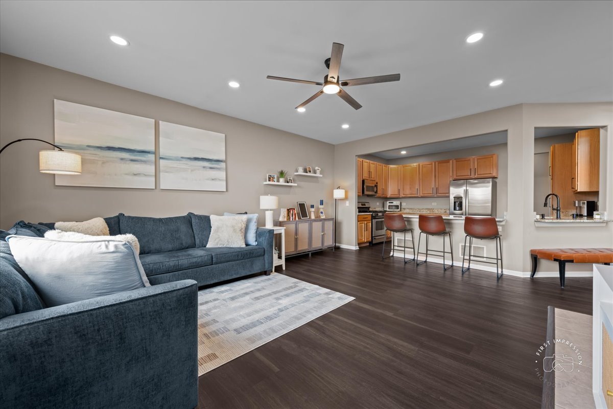 2530 Lorraine Circle, Geneva, IL 60134