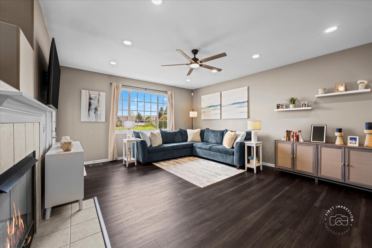 2530 Lorraine Circle, Geneva, IL 60134