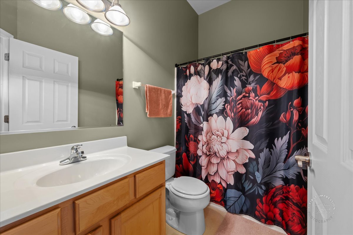 2530 Lorraine Circle, Geneva, IL 60134