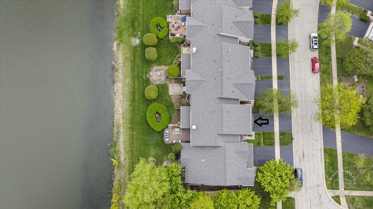 2530 Lorraine Circle, Geneva, IL 60134
