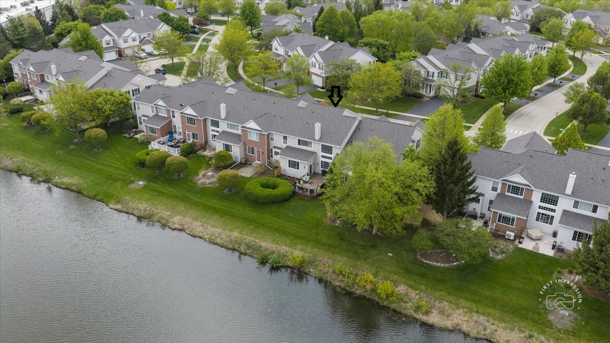 2530 Lorraine Circle, Geneva, IL 60134