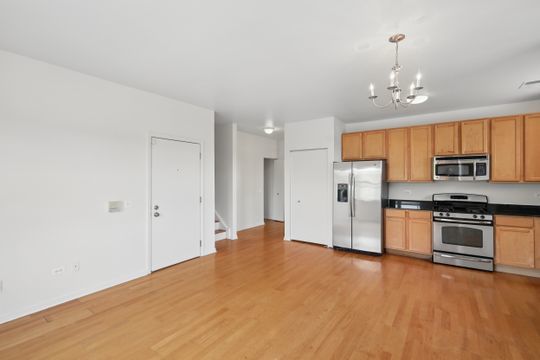 3559 S Federal Street #202, Chicago, IL 60609
