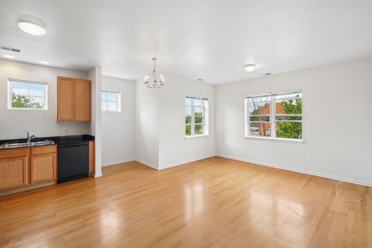 3559 S Federal Street #202, Chicago, IL 60609