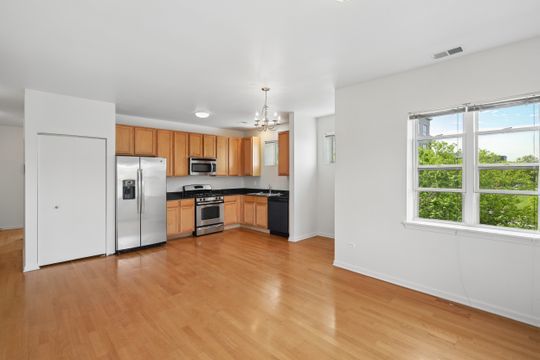3559 S Federal Street #202, Chicago, IL 60609