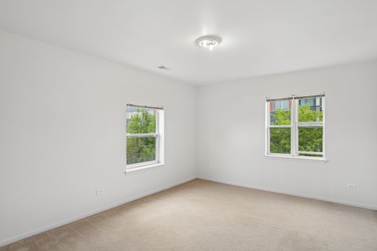 3559 S Federal Street #202, Chicago, IL 60609