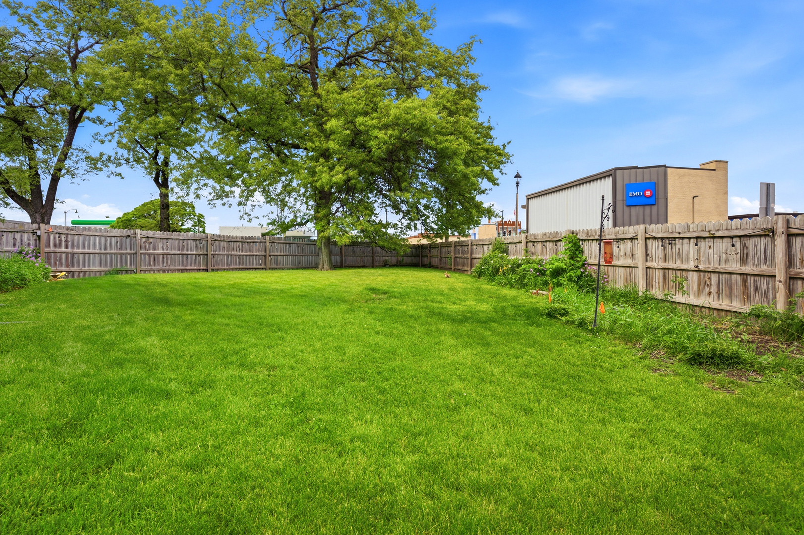 6710 Riverside Drive, Berwyn, IL 60402