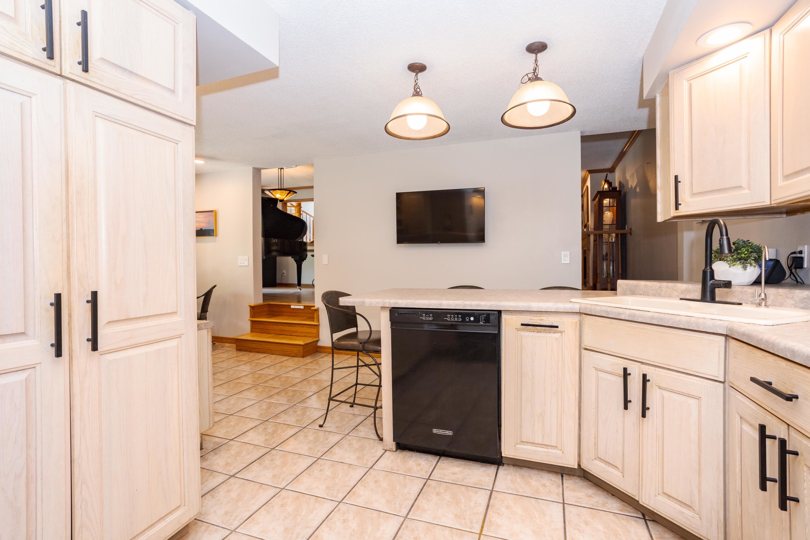 14020 Jean, Bloomington, IL 61705