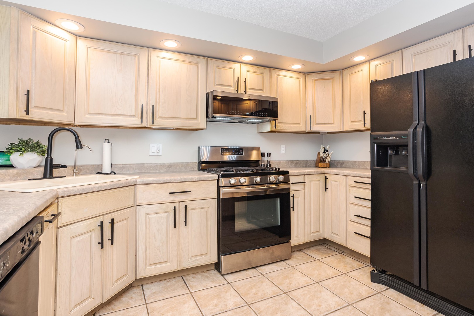 14020 Jean, Bloomington, IL 61705