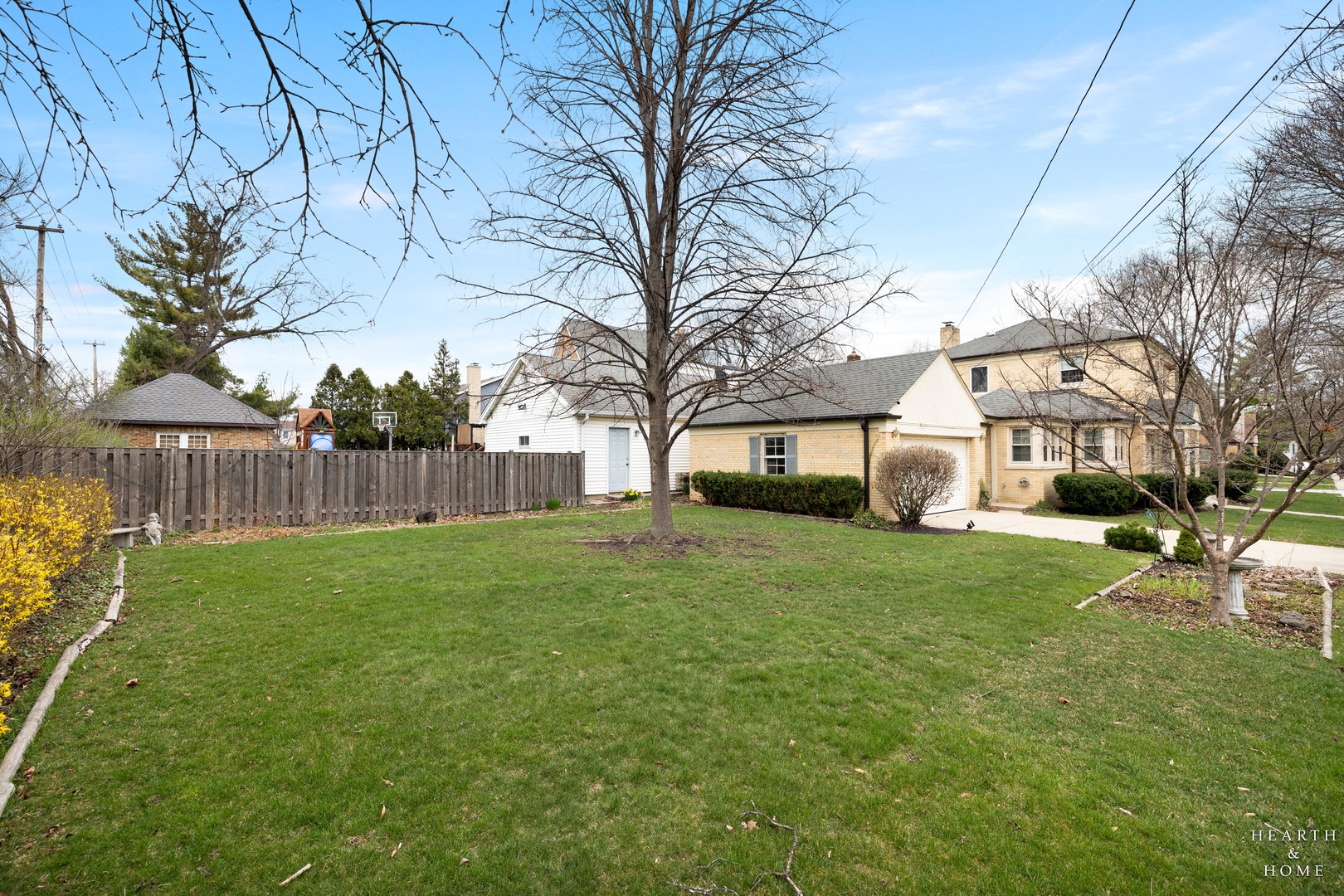 400 W Milburn Avenue, Mount Prospect, IL 60056