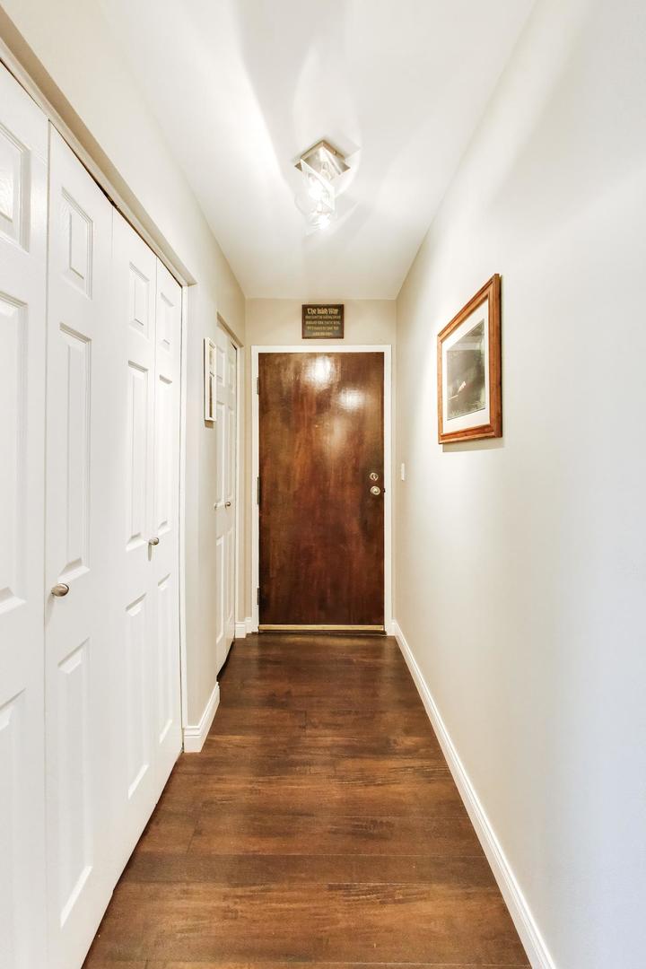 950 E Wilmette Road #405, Palatine, IL 60074