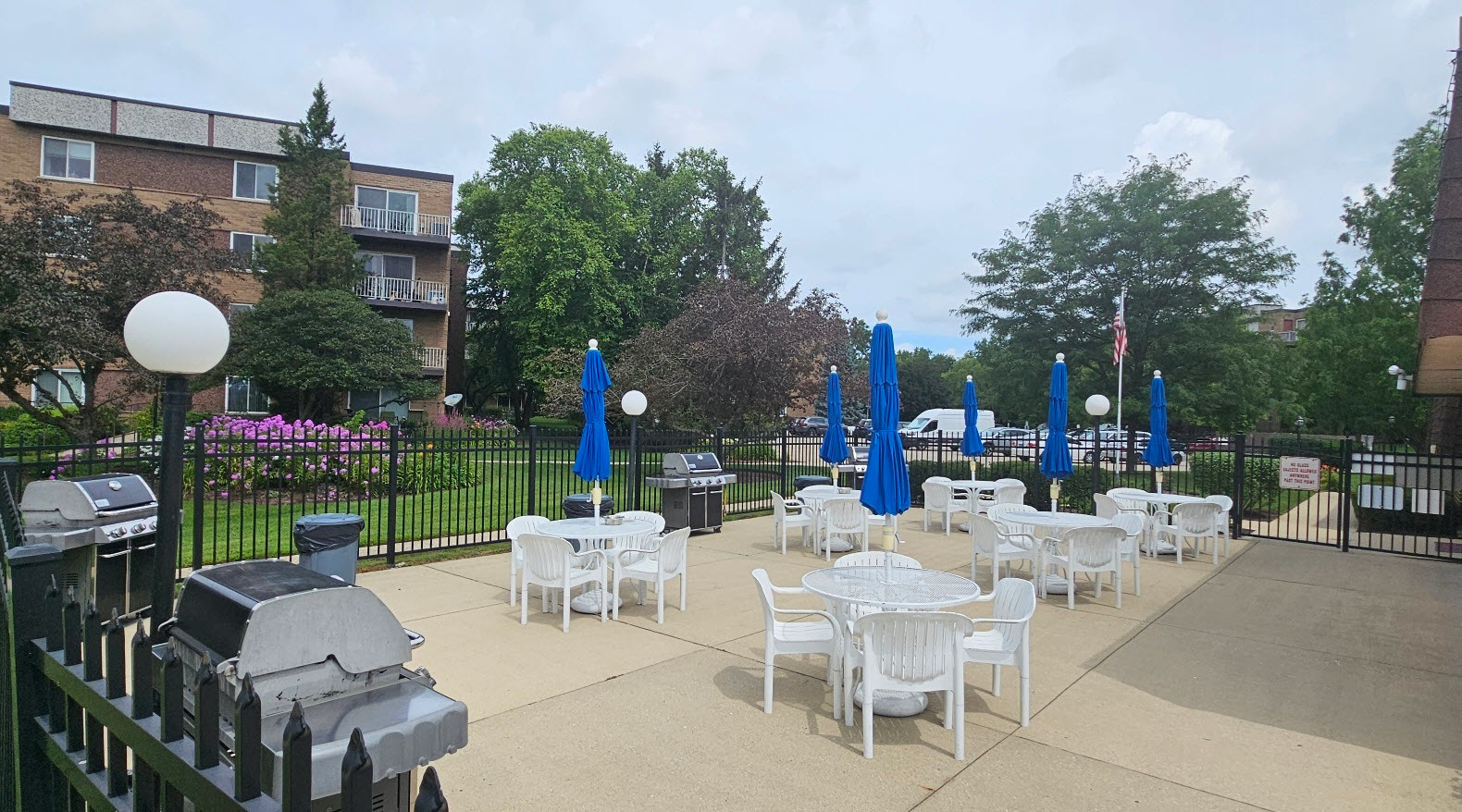 950 E Wilmette Road #405, Palatine, IL 60074