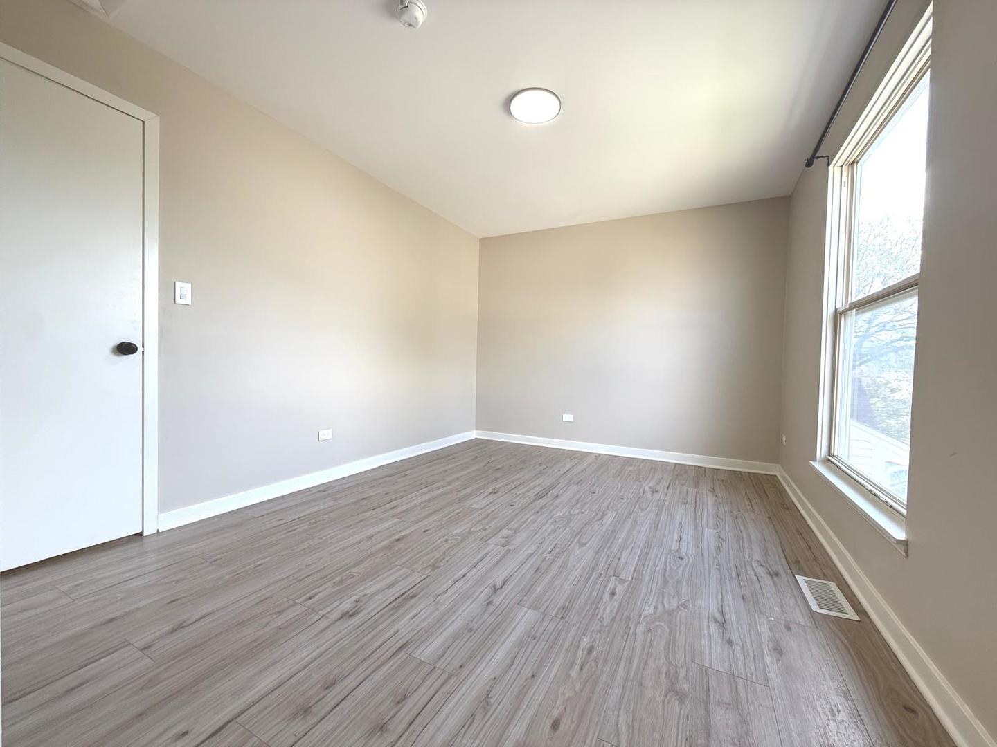 750 Roosevelt Road #750, Hanover Park, IL 60133