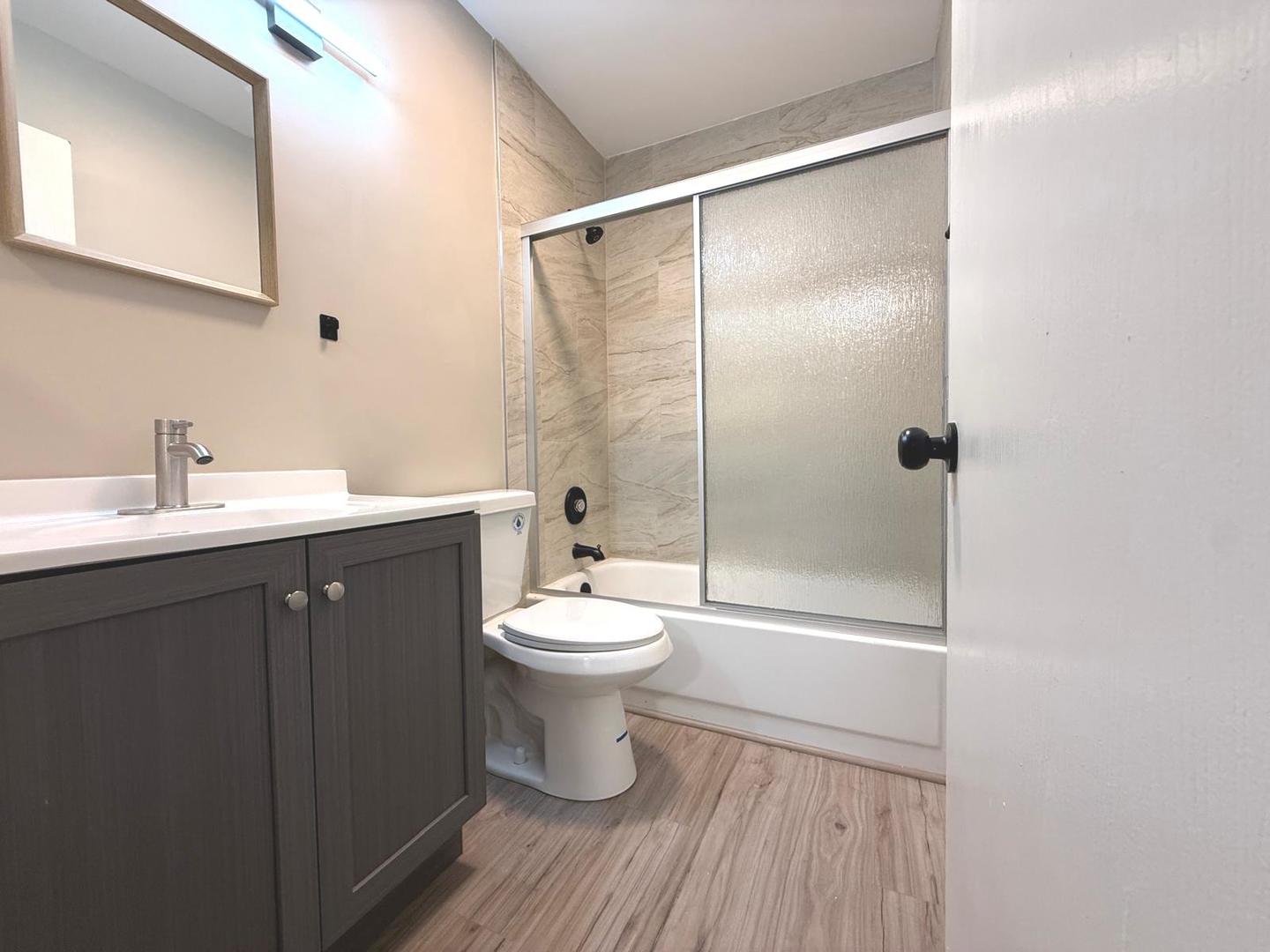750 Roosevelt Road #750, Hanover Park, IL 60133