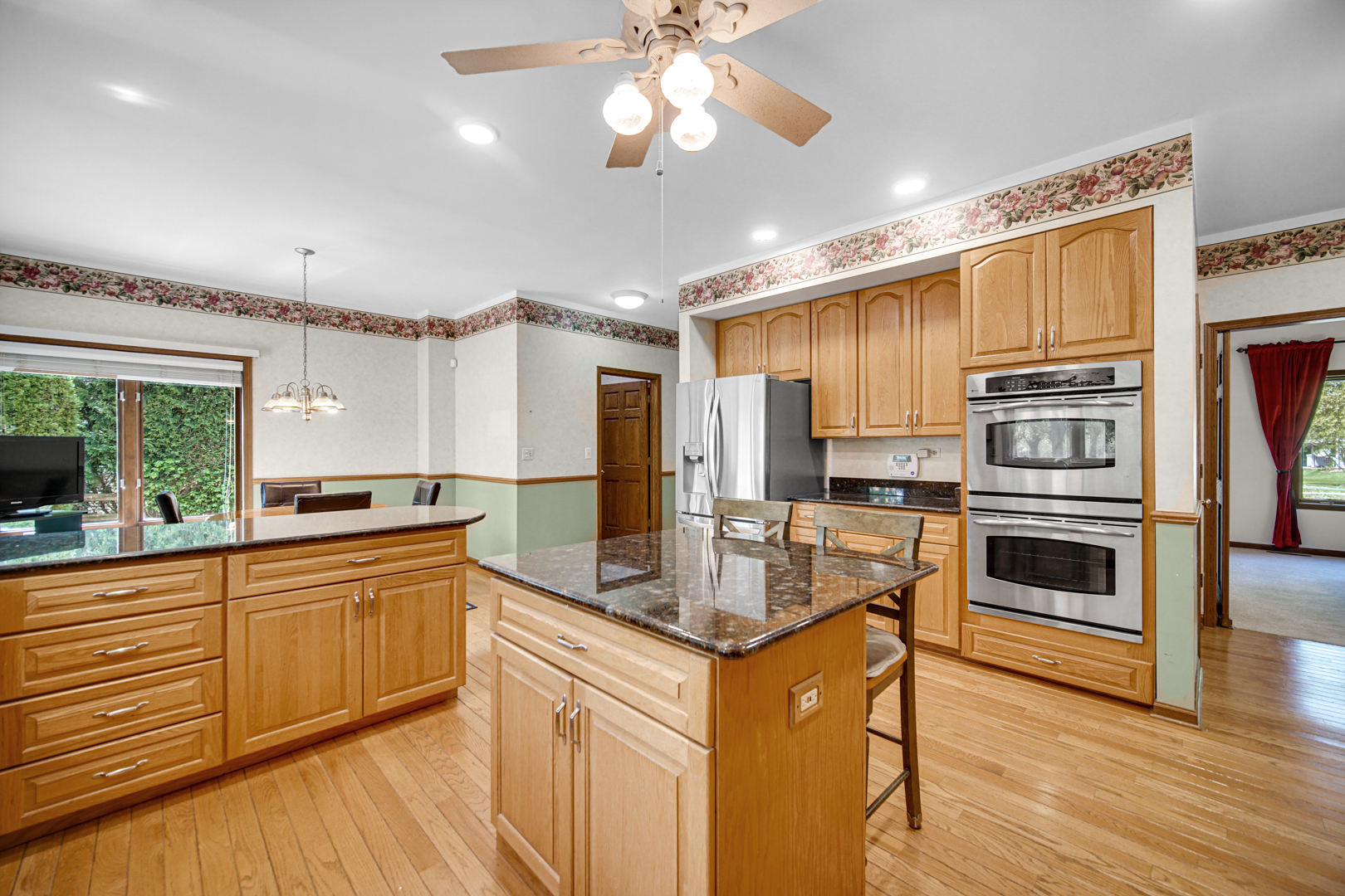 1183 SILO HILL Drive, Grayslake, IL 60030
