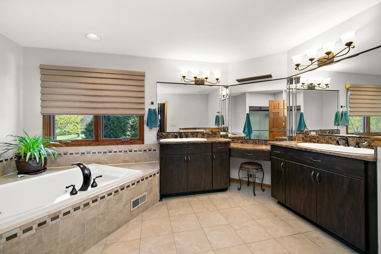 461 Wexford Drive, Lemont, IL 60439