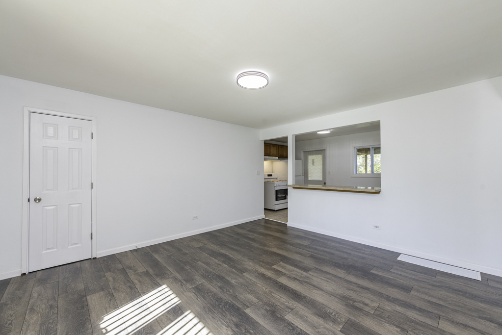 2123 N McAree Road, Waukegan, IL 60087