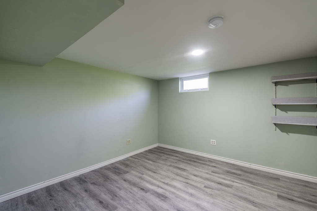 2123 N McAree Road, Waukegan, IL 60087