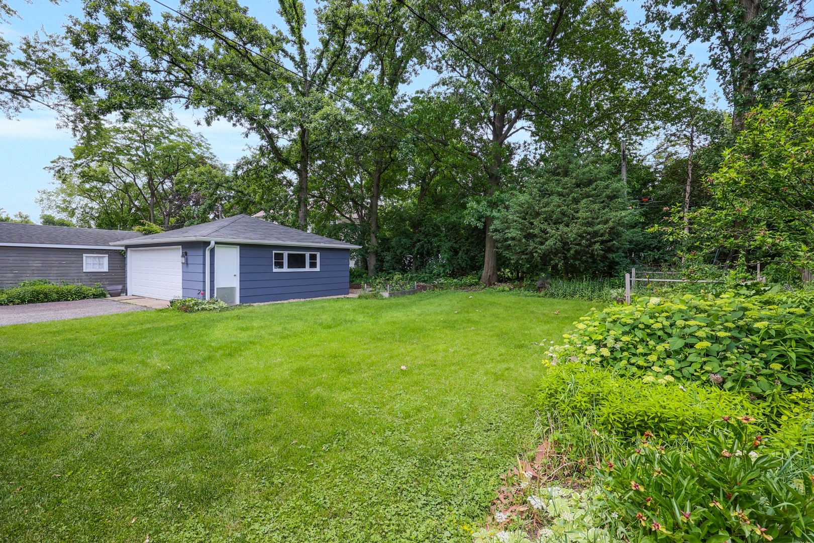 1615 E Evergreen Street, Wheaton, IL 60187