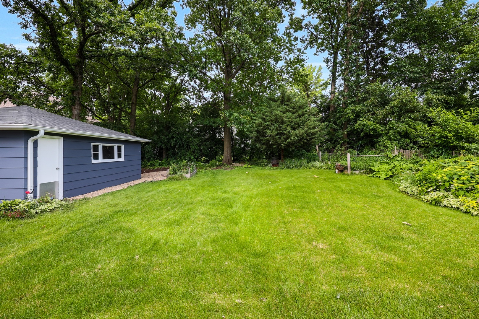 1615 E Evergreen Street, Wheaton, IL 60187