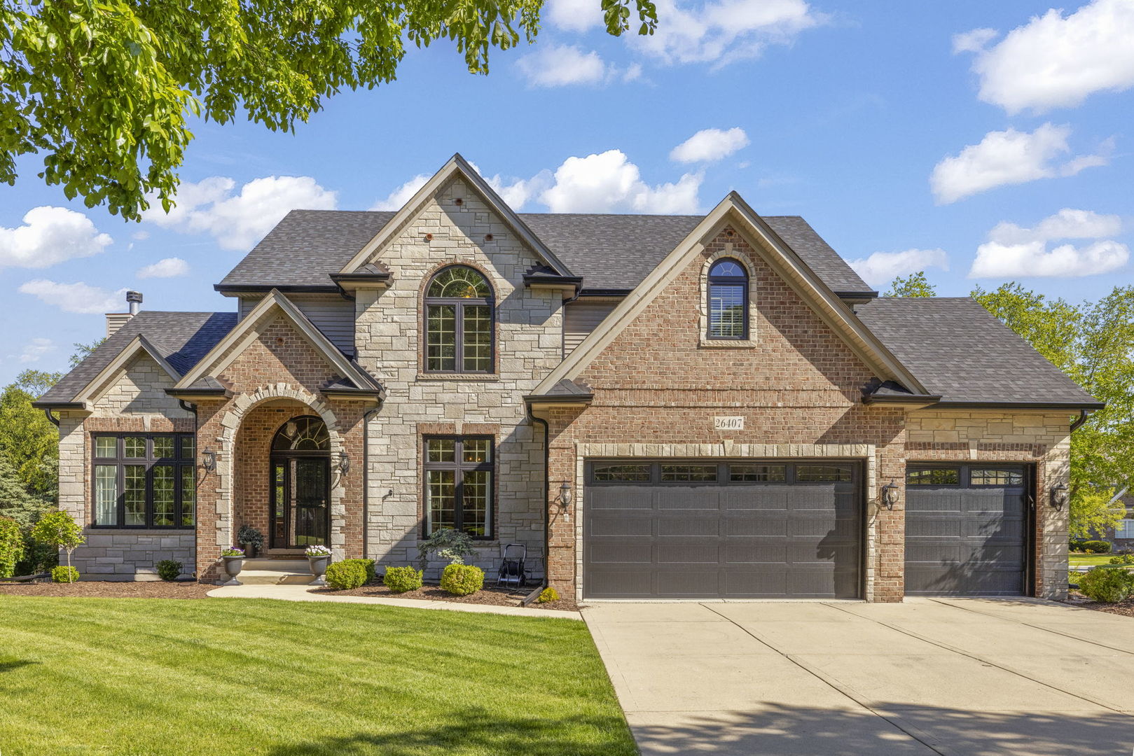 26407 Silverleaf Drive, Plainfield, IL 60585