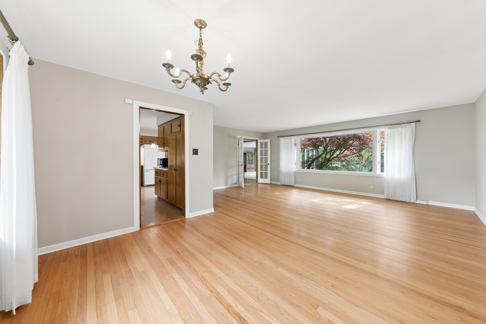 2N351 Amy Avenue, Glen Ellyn, IL 60137