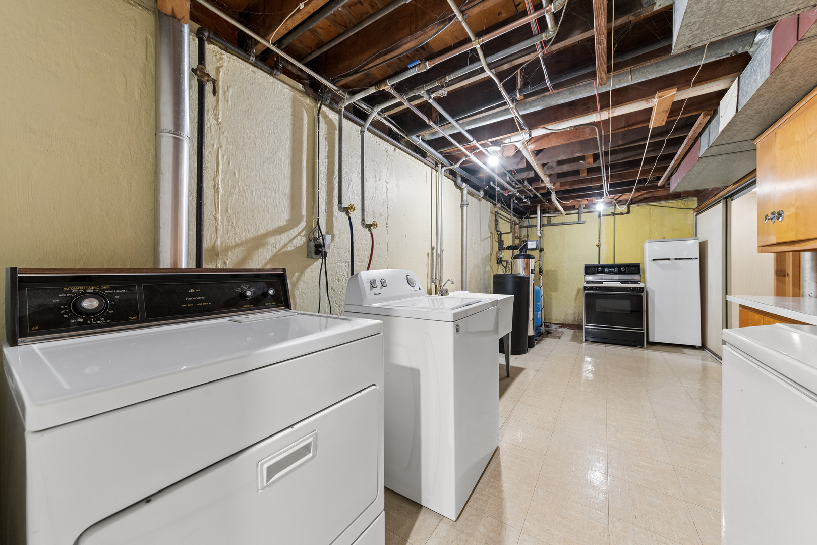 2N351 Amy Avenue, Glen Ellyn, IL 60137
